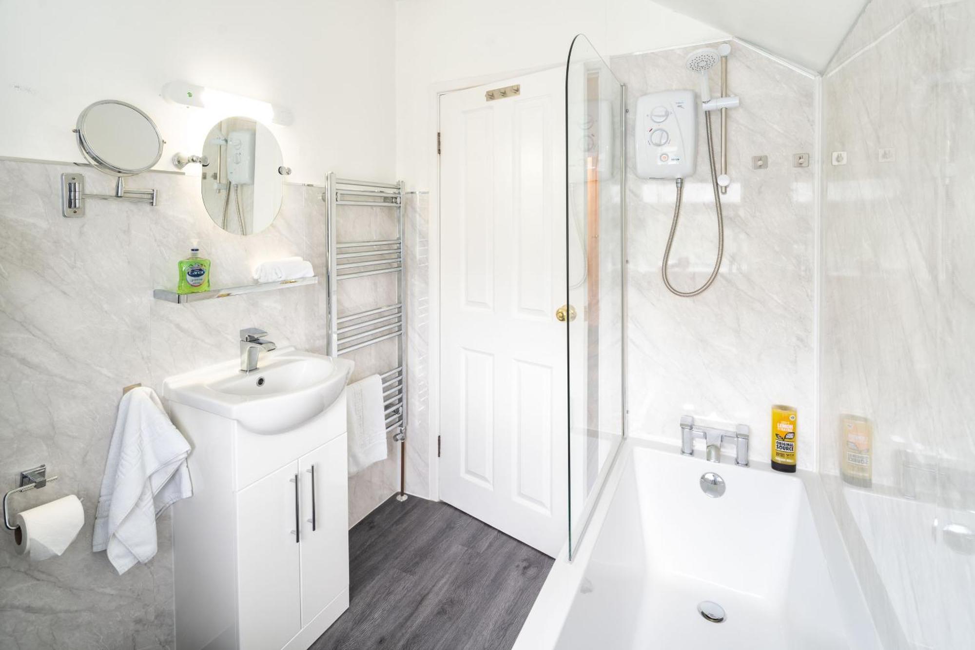 Holiday home Awelfryn